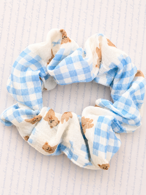 Aesthetic Picnic Scrunchies 🎀