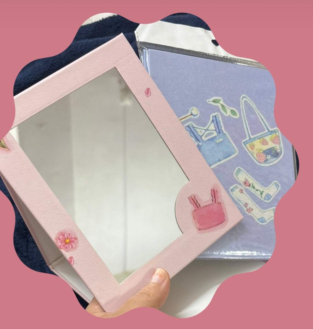 Foldable mirror