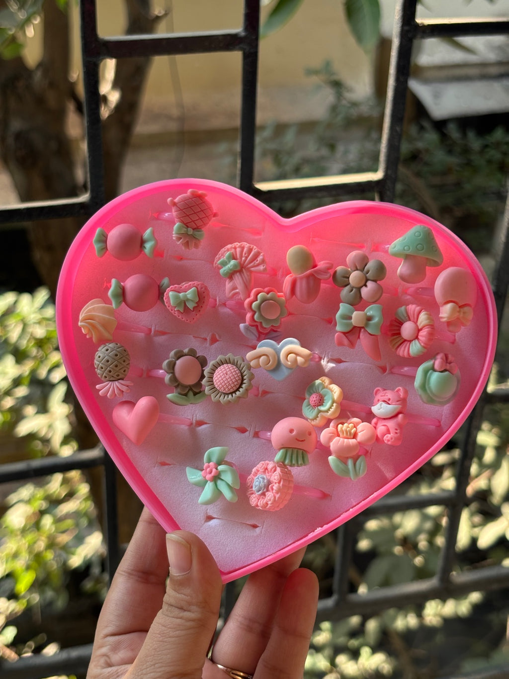 Glossy/matte baby rings