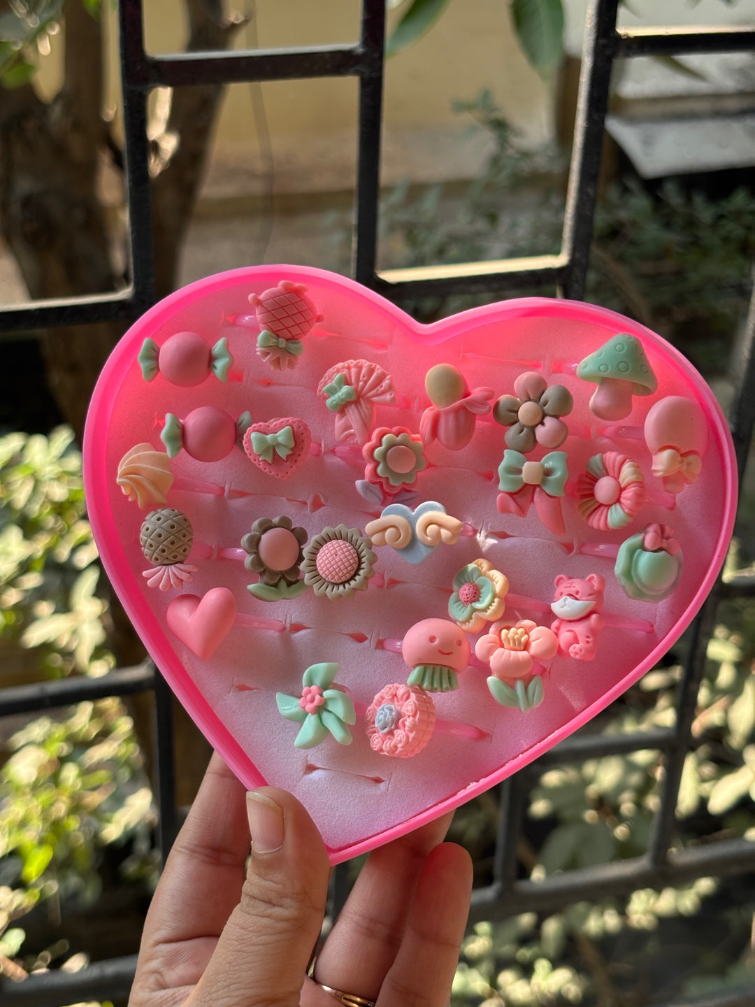 Glossy/matte baby rings